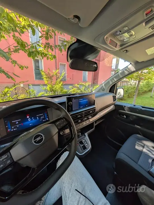 Opel Zafira 2026 photo 2