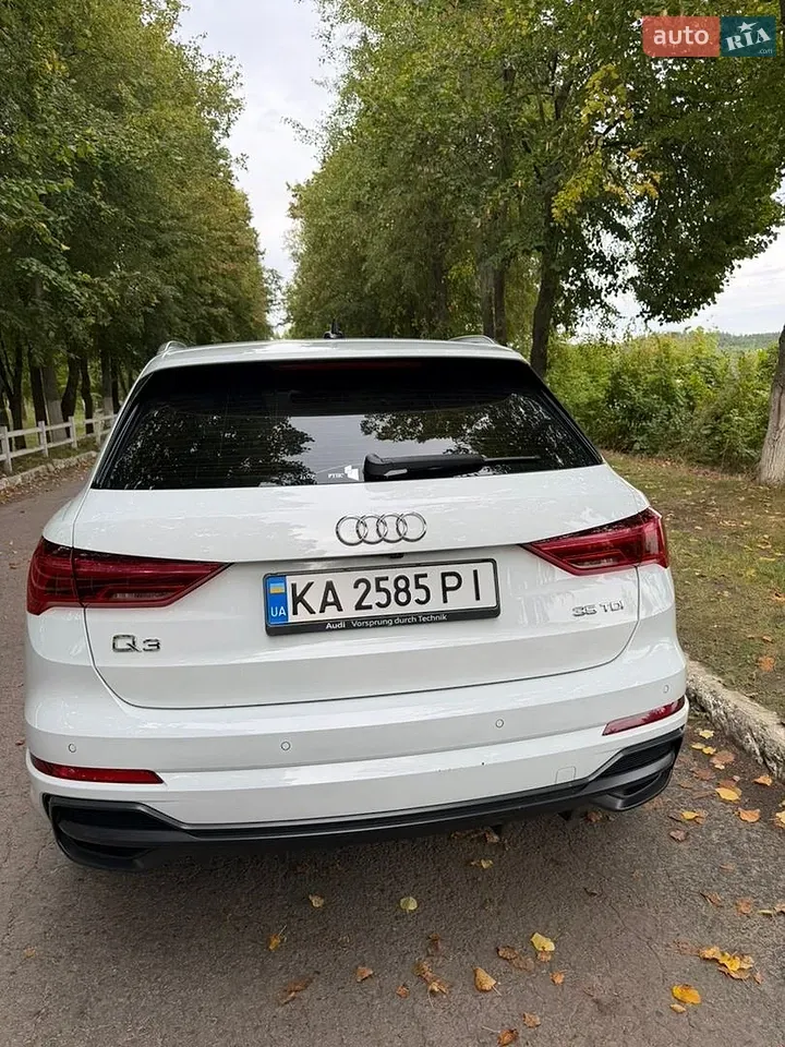 Audi Q3 2022 photo 5