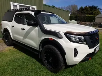 Nissan Navara 2021 photo 2
