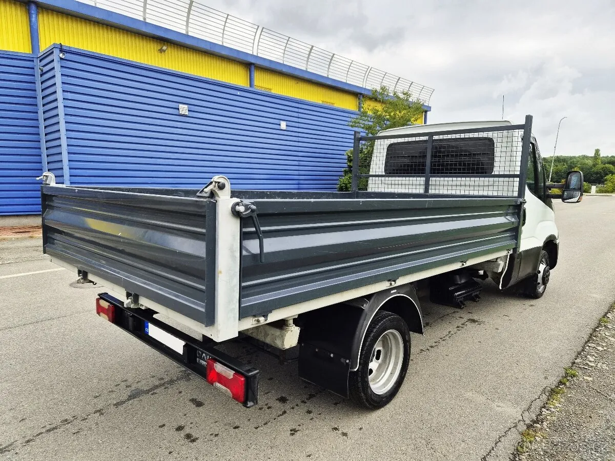 Iveco Daily 35 2018 photo 4