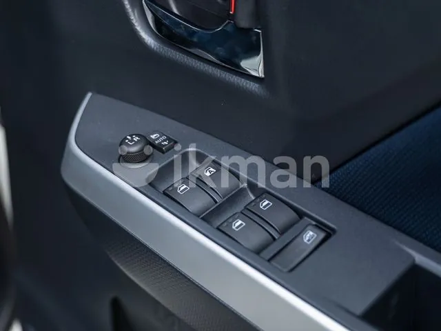 Toyota Roomy 2026 photo 3