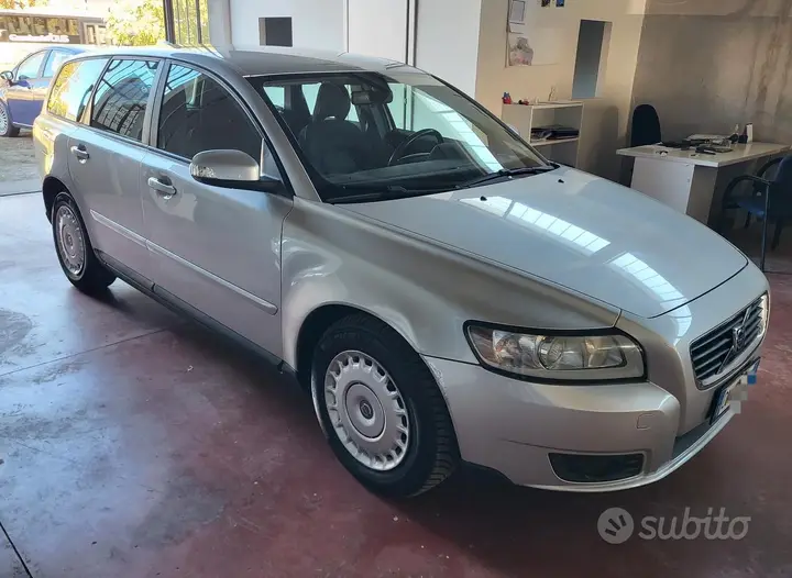 Volvo V50 2007 photo 4