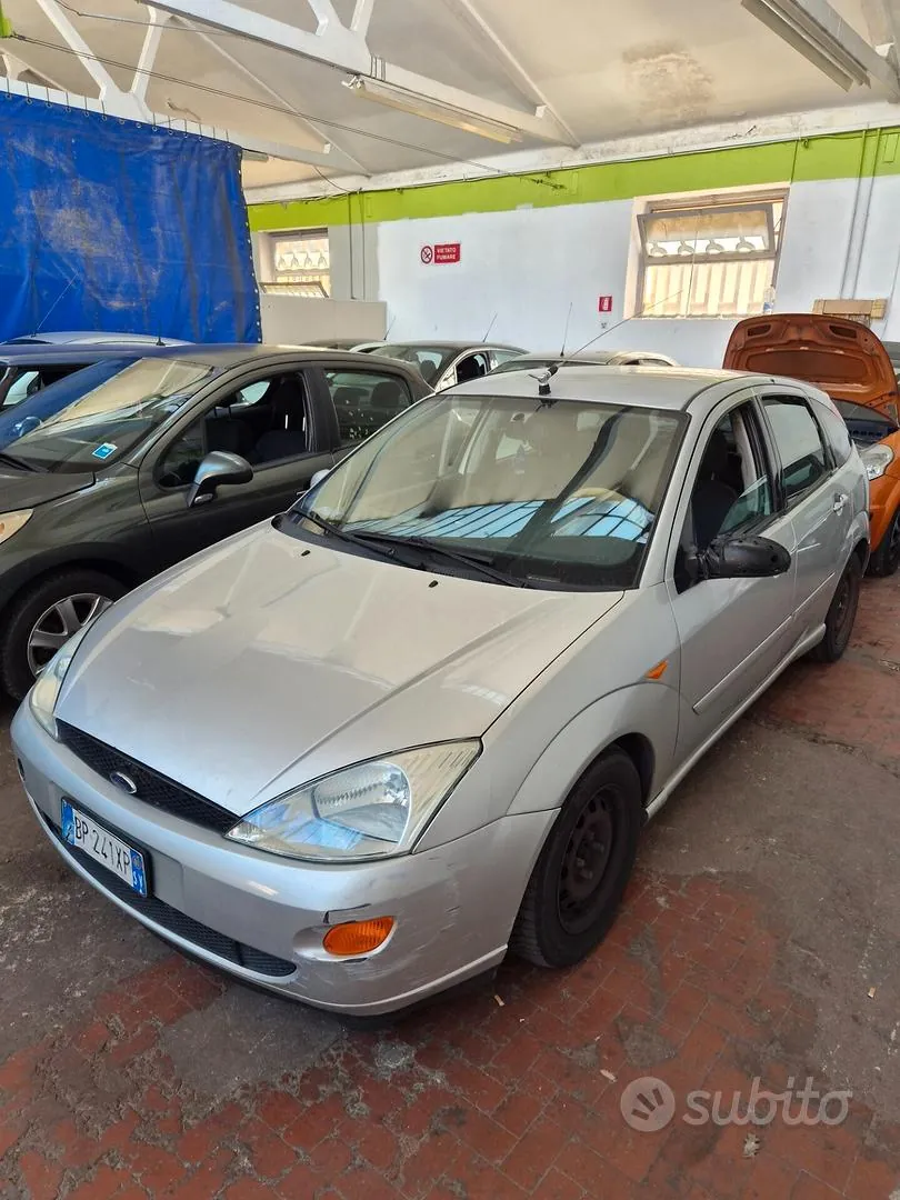 Ford Focus 2002 photo 3