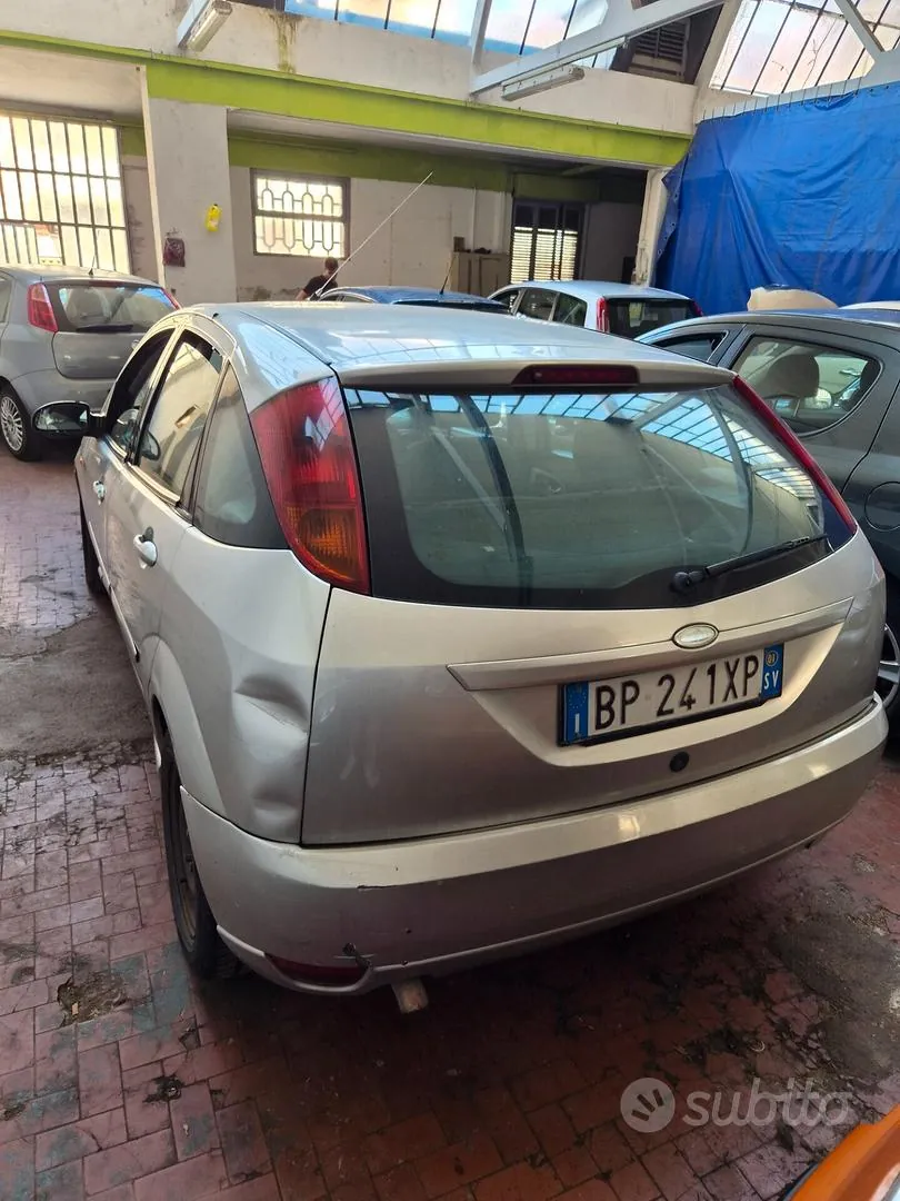 Ford Focus 2002 photo 4