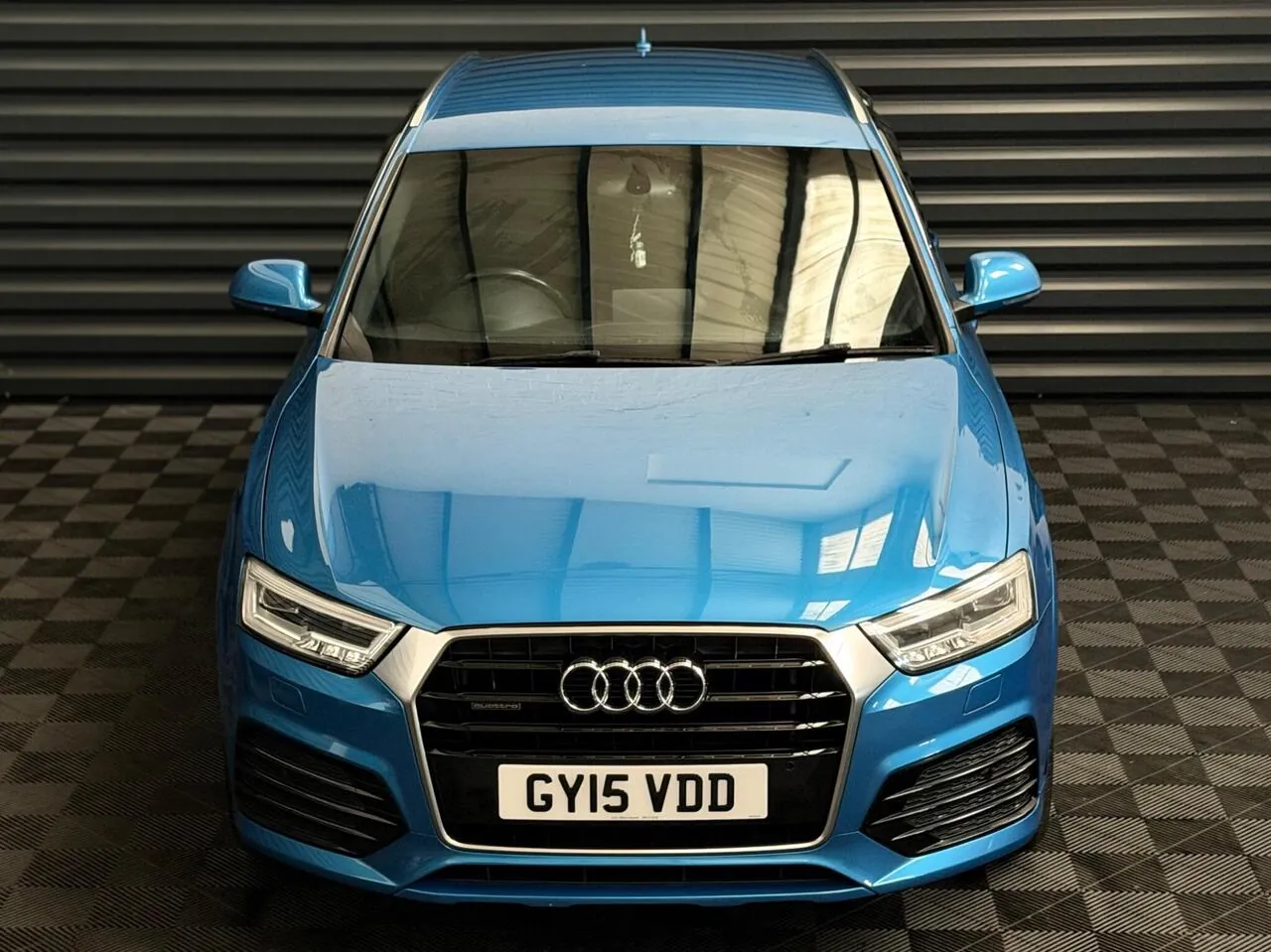 Audi Q3 2015 photo 5
