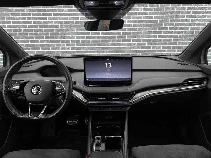 Skoda Enyaq 2022 photo 2