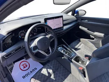 Volkswagen Golf 2025 photo 2