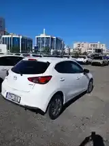 Mazda 2 2022 photo 4