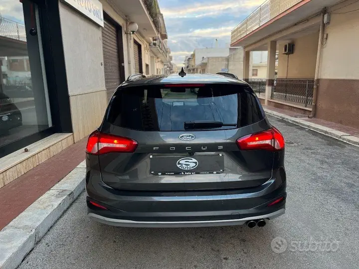 Ford Focus 2020 photo 4