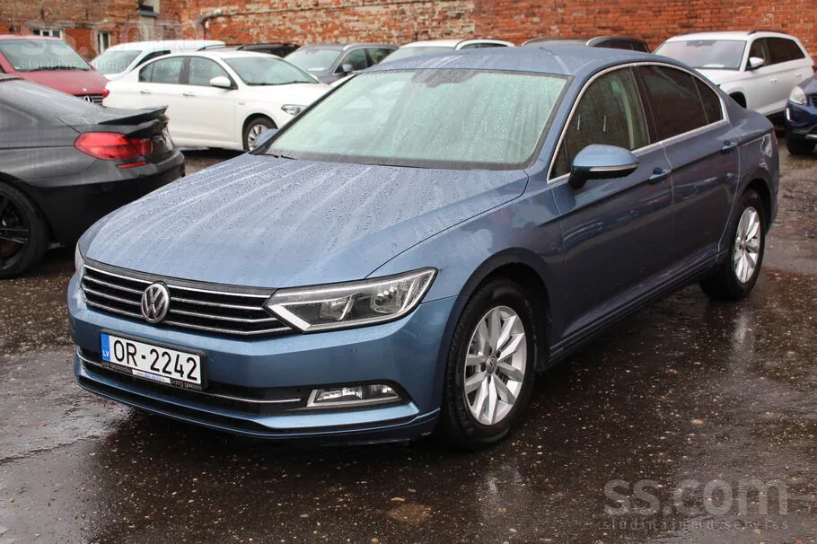 Volkswagen Passat 2017 photo 2