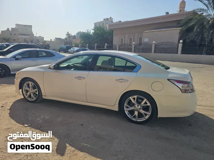 Nissan Maxima 2012 photo 4