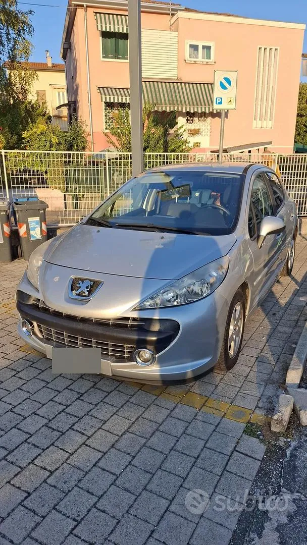 Peugeot 207 2007 photo 5