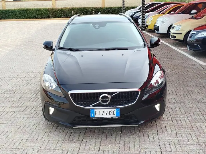 Volvo V40 2017 photo 2