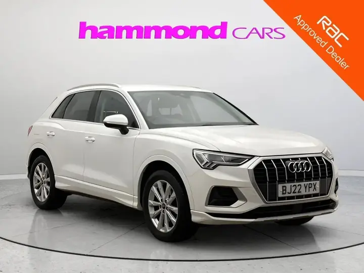 Audi Q3 2022 photo 3