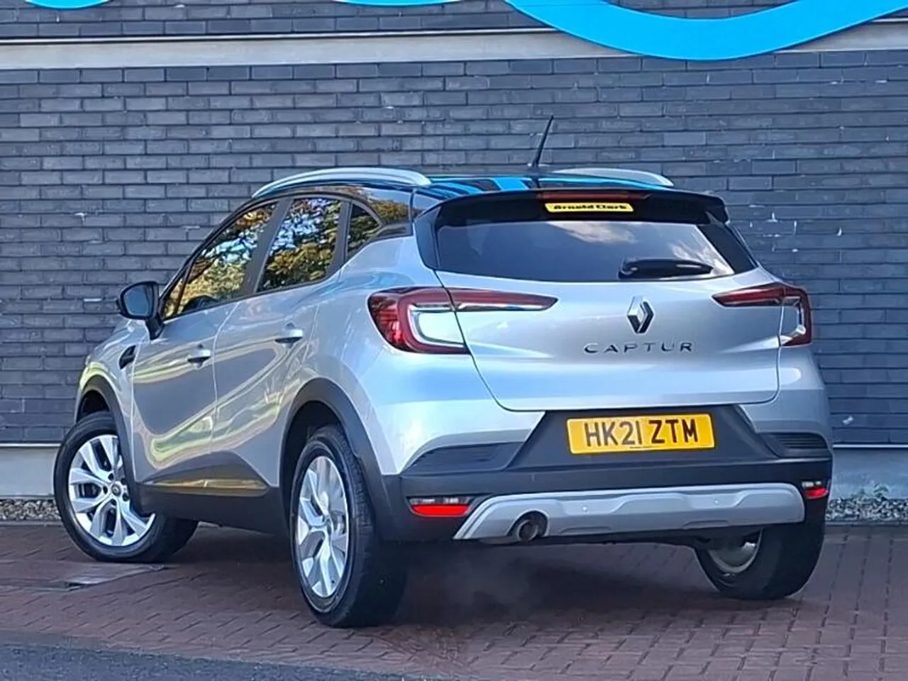 Renault Captur 2021 photo 2