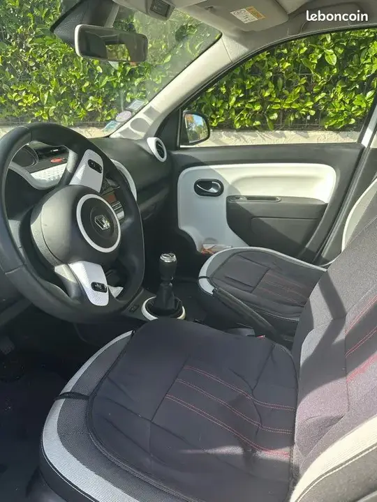 Renault Twingo 2020 photo 2