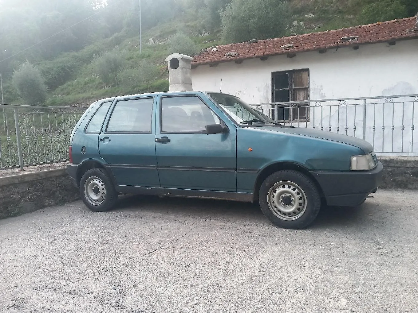 Fiat Uno 1992 photo 3