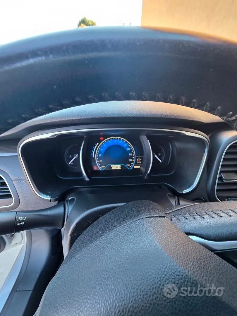 Renault Talisman 2016 photo 2