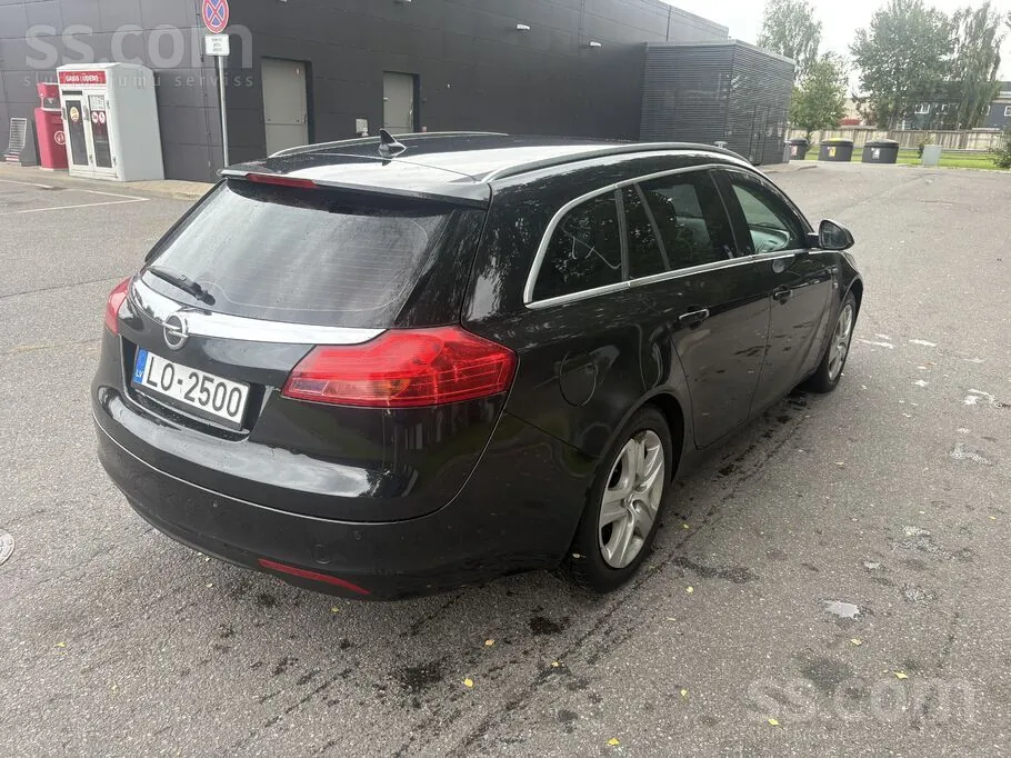Opel Insignia 2010 photo 2