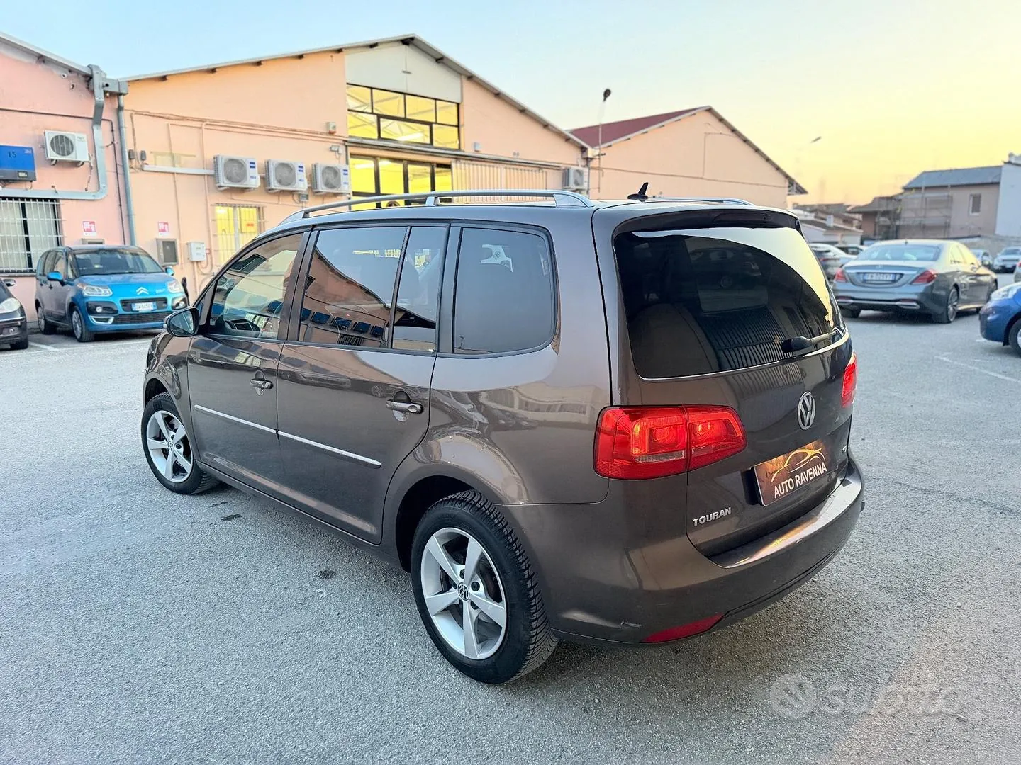 Volkswagen Touran 2014 photo 4