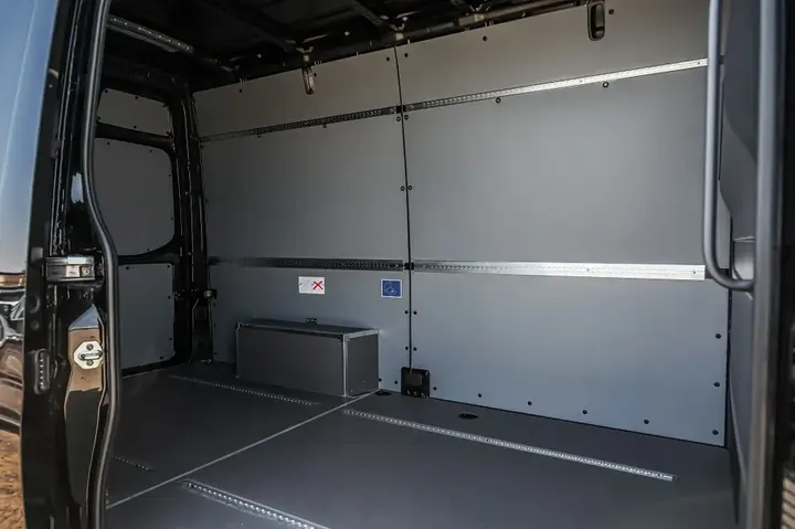 Mercedes-Benz Sprinter 2026 photo 5