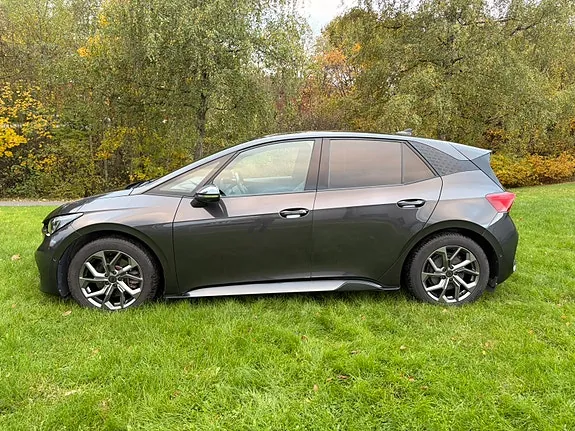 Cupra Born 2023 photo 2