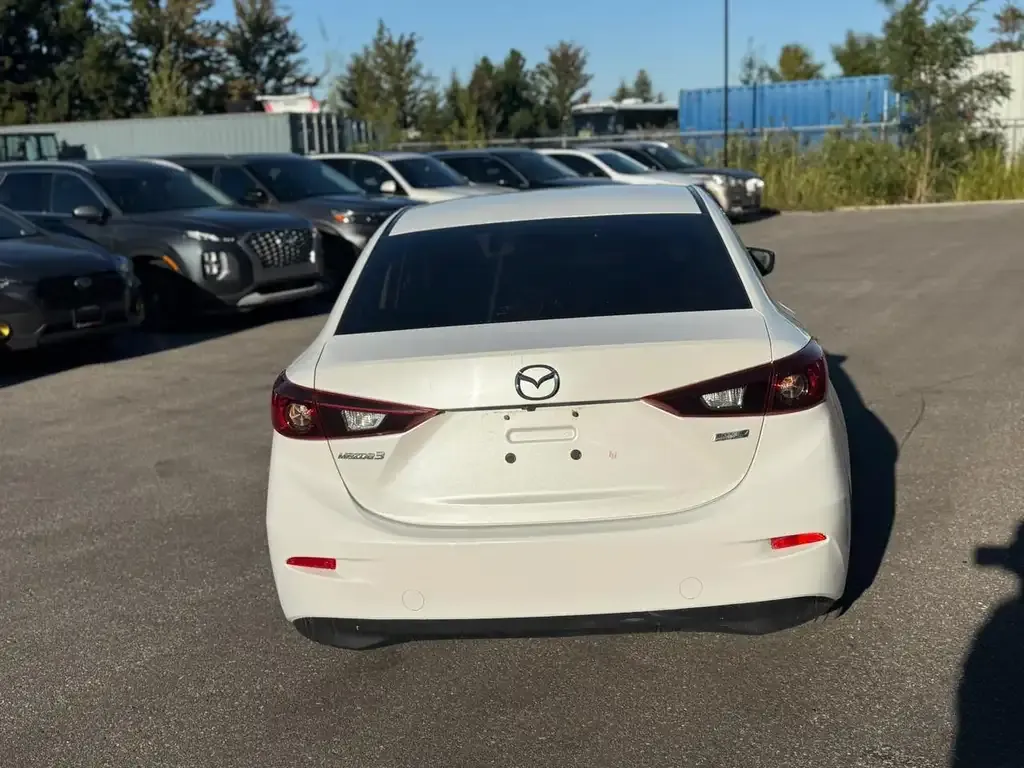 Mazda 3 2018 photo 4