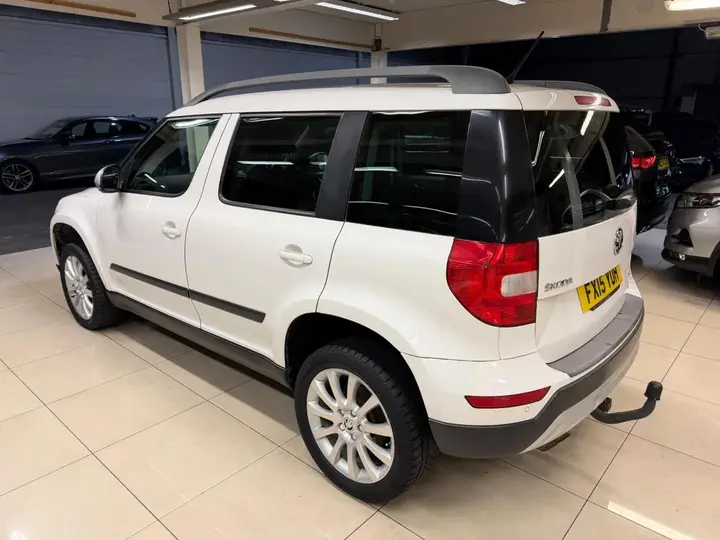 Skoda Yeti 2015 photo 5