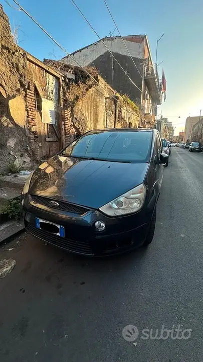 Ford S-Max