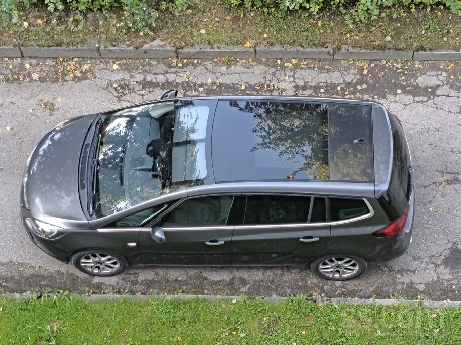 Opel Zafira