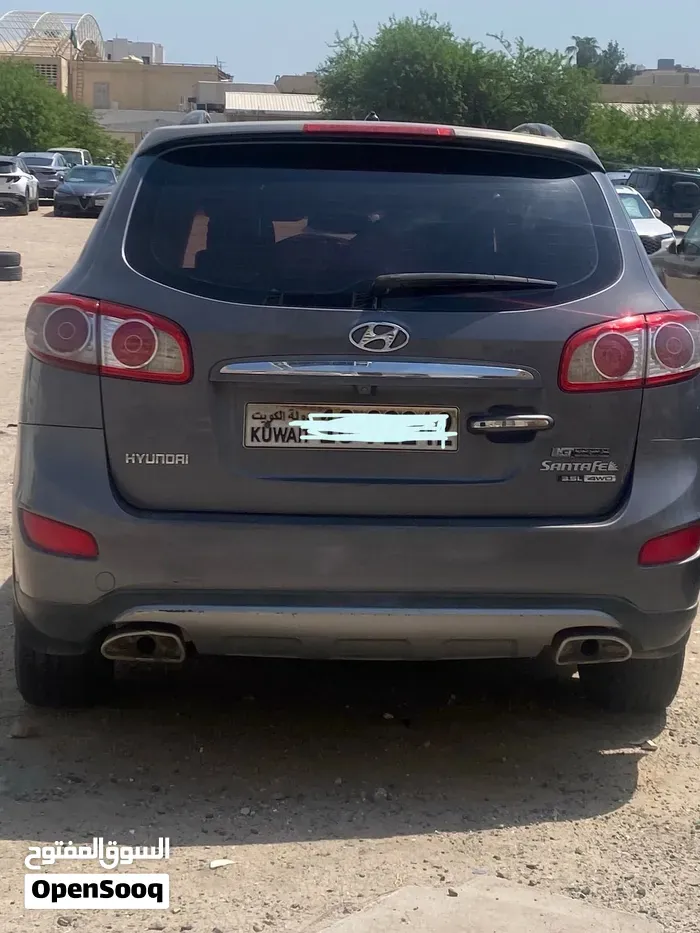 Hyundai Santa Fe 2012 photo 3