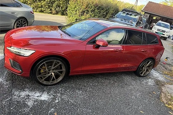 Volvo V60 2019 photo 2
