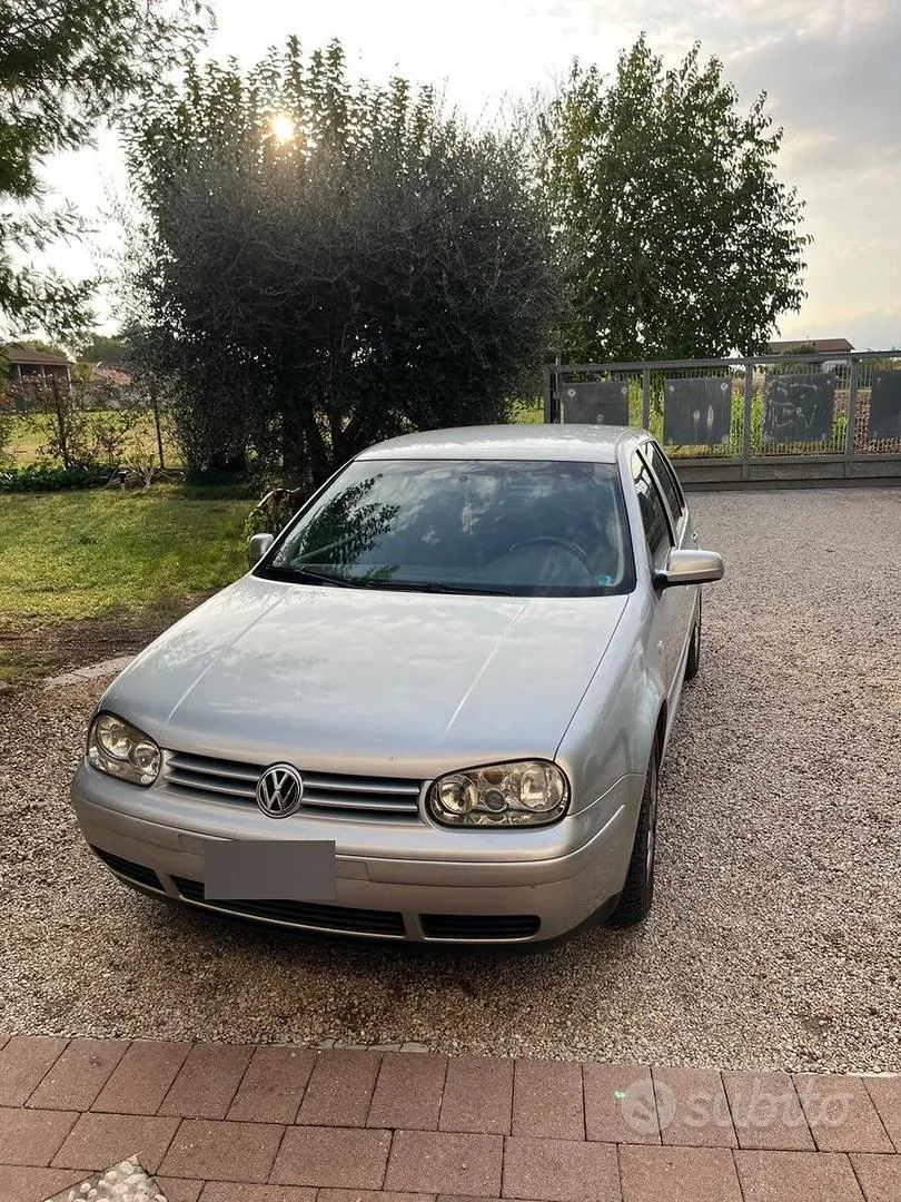 Volkswagen Golf 2002 photo 2
