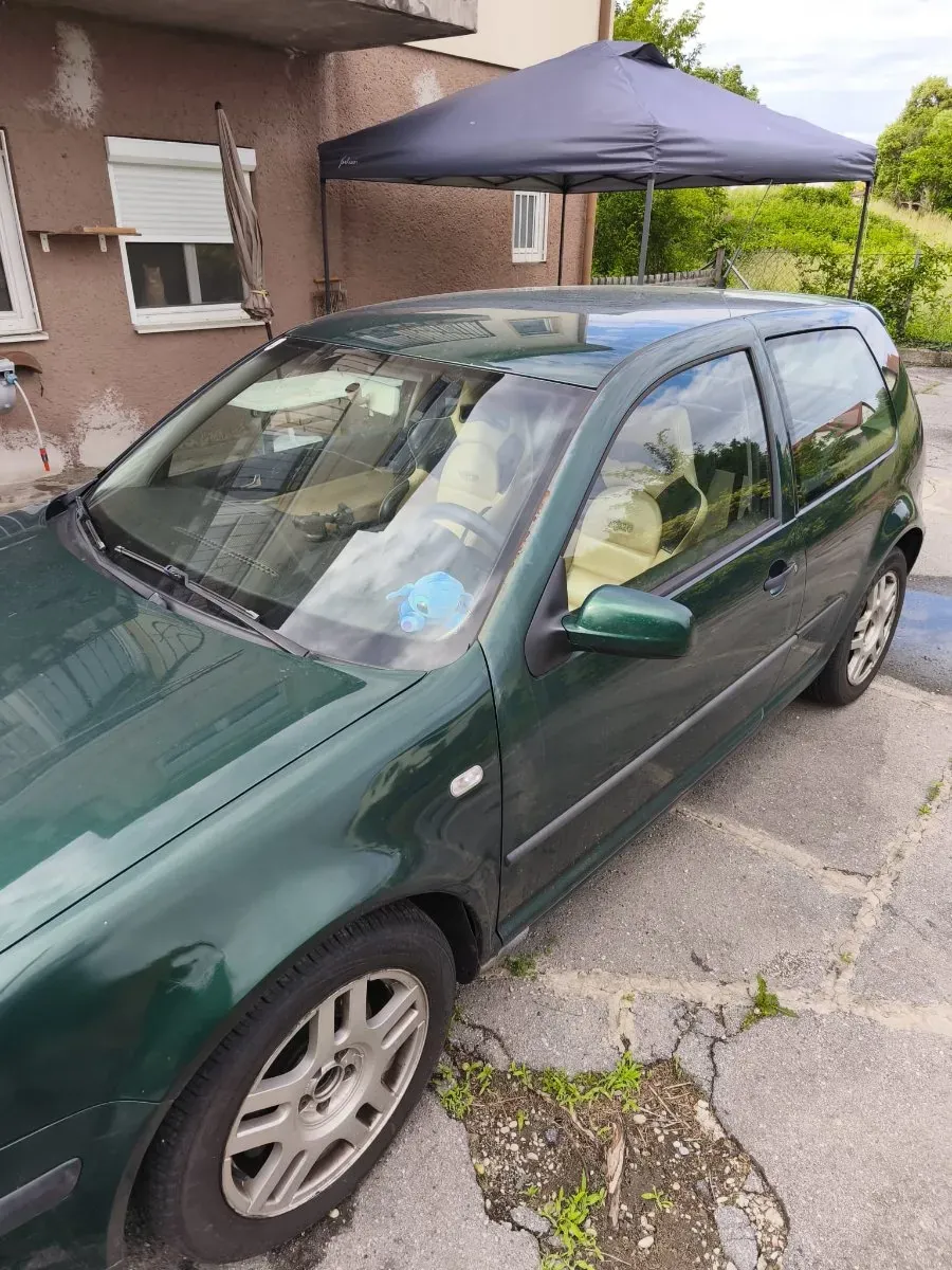 Volkswagen Golf 2000 photo 2