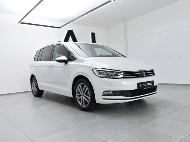 Volkswagen Touran 2022 photo 3