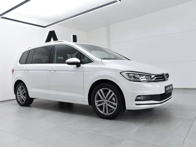 Volkswagen Touran 2022 photo 4