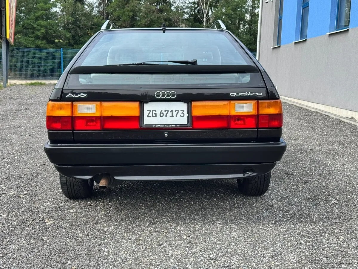 Audi 100 Avant 1989 photo 4
