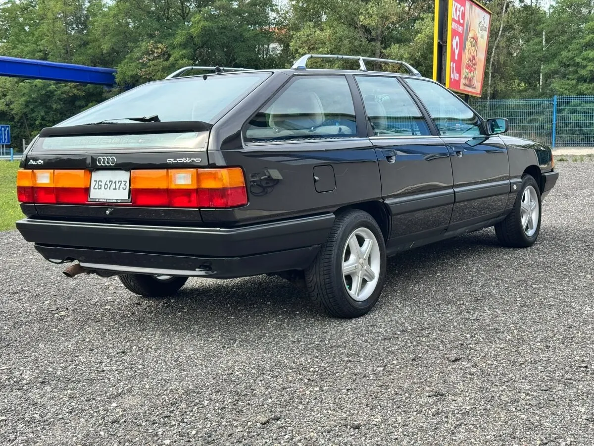 Audi 100 Avant 1989 photo 5