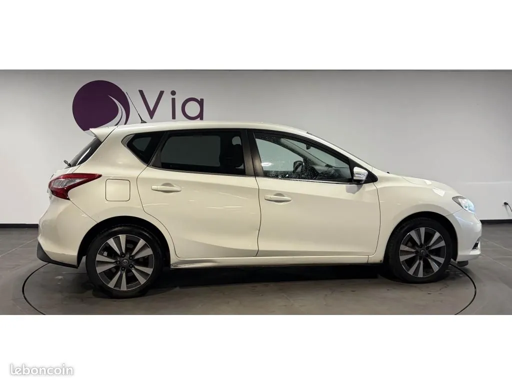 Nissan Pulsar 2015 photo 4