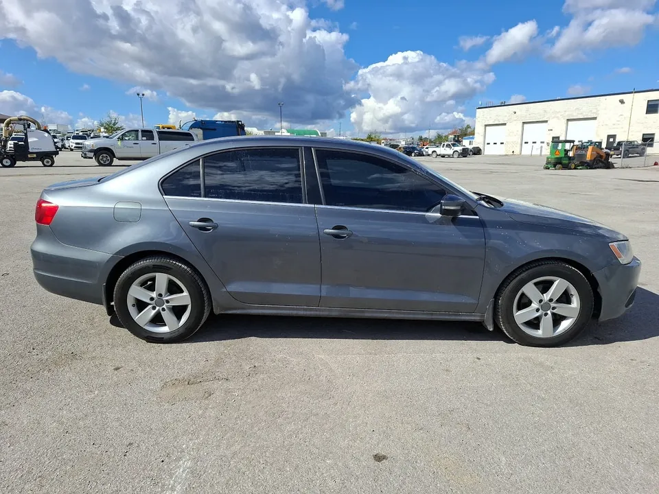 Volkswagen Jetta 2013 photo 4