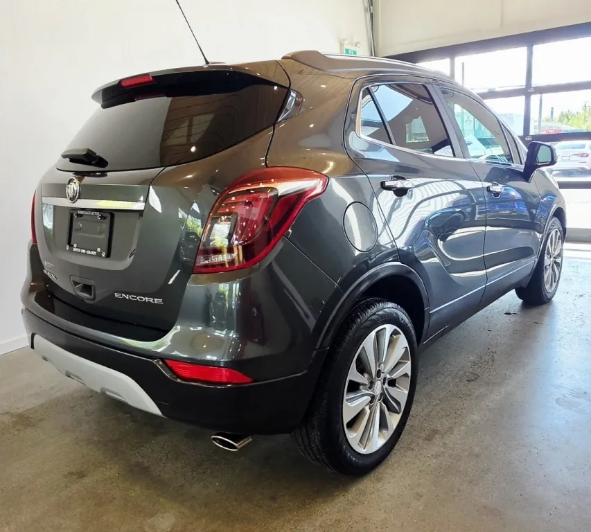 Buick Encore 2018 photo 2
