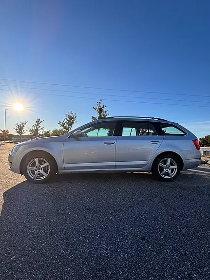 Skoda Octavia 2017 photo 3