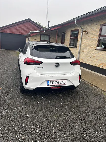 Opel Corsa E 2023 photo 2