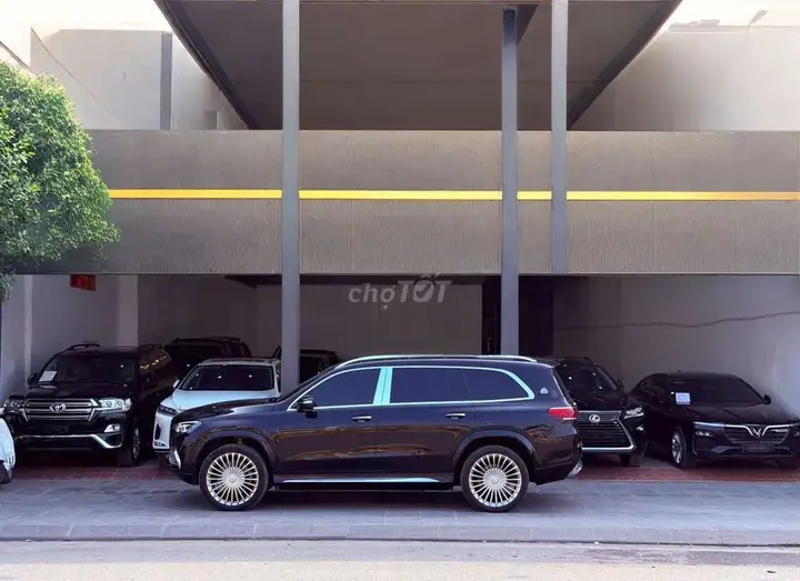 Mercedes-Benz Maybach 2022 photo 2