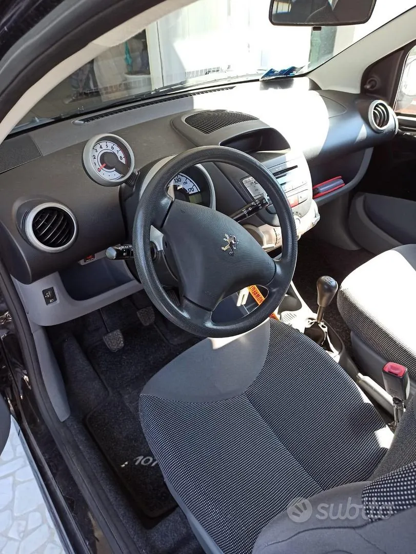 Peugeot 107 2006 photo 5