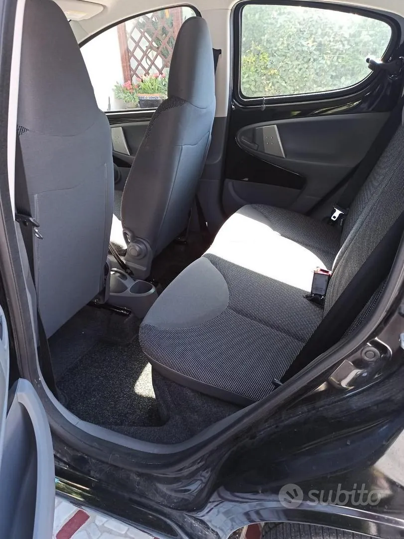 Peugeot 107 2006 photo 3