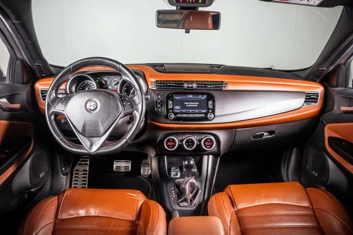 Alfa Romeo Giulietta 2015 photo 3