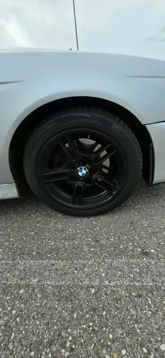 BMW 5 Series 2001 photo 2