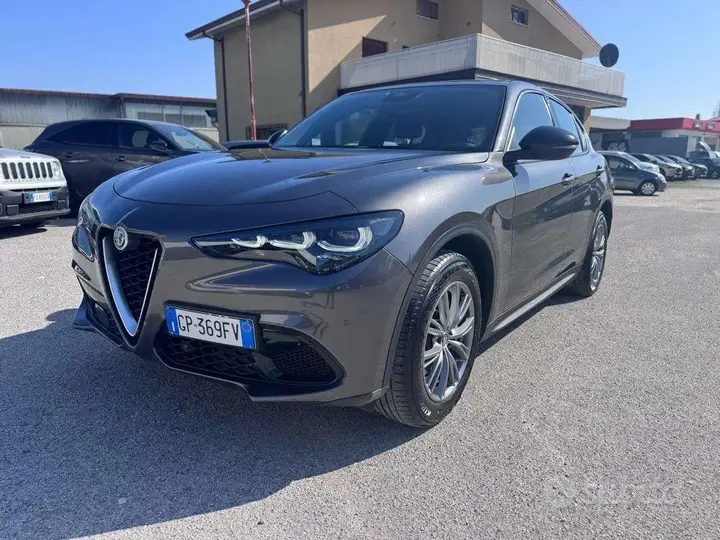 Alfa Romeo Stelvio 2023 photo 2