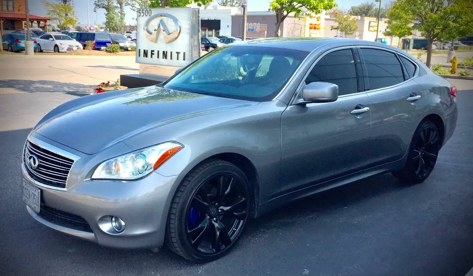 Infiniti M37X